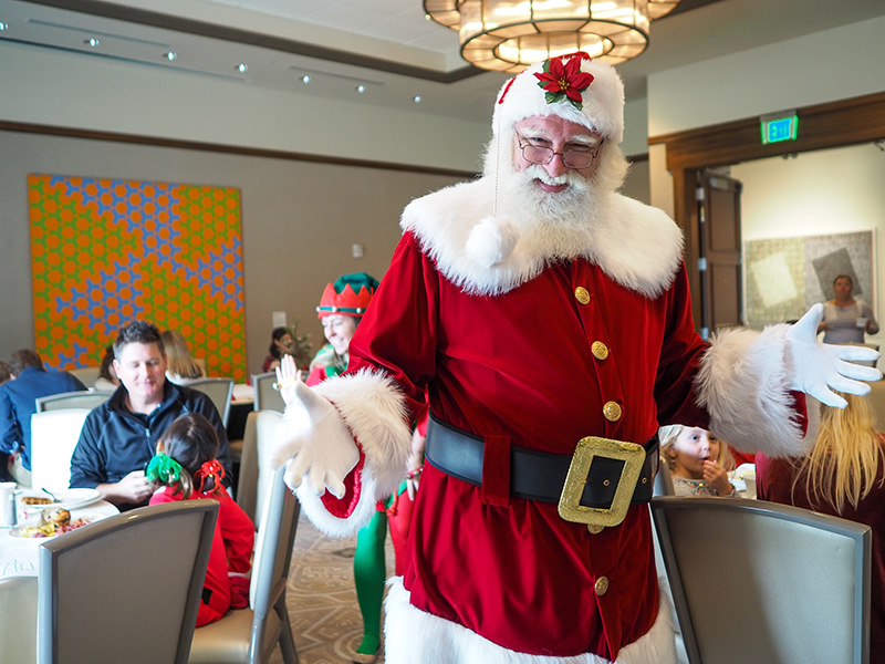 Santa At The Alfond Inn